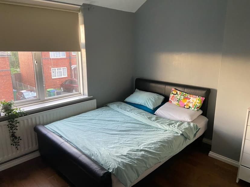 Image 7:2 bedroom End-of-terrace house to rent
