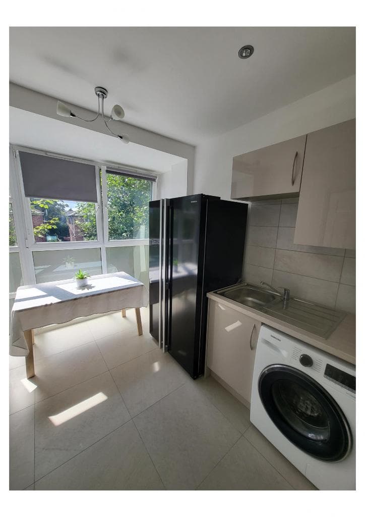 Image 2:4 bedroom Townhouse to rent