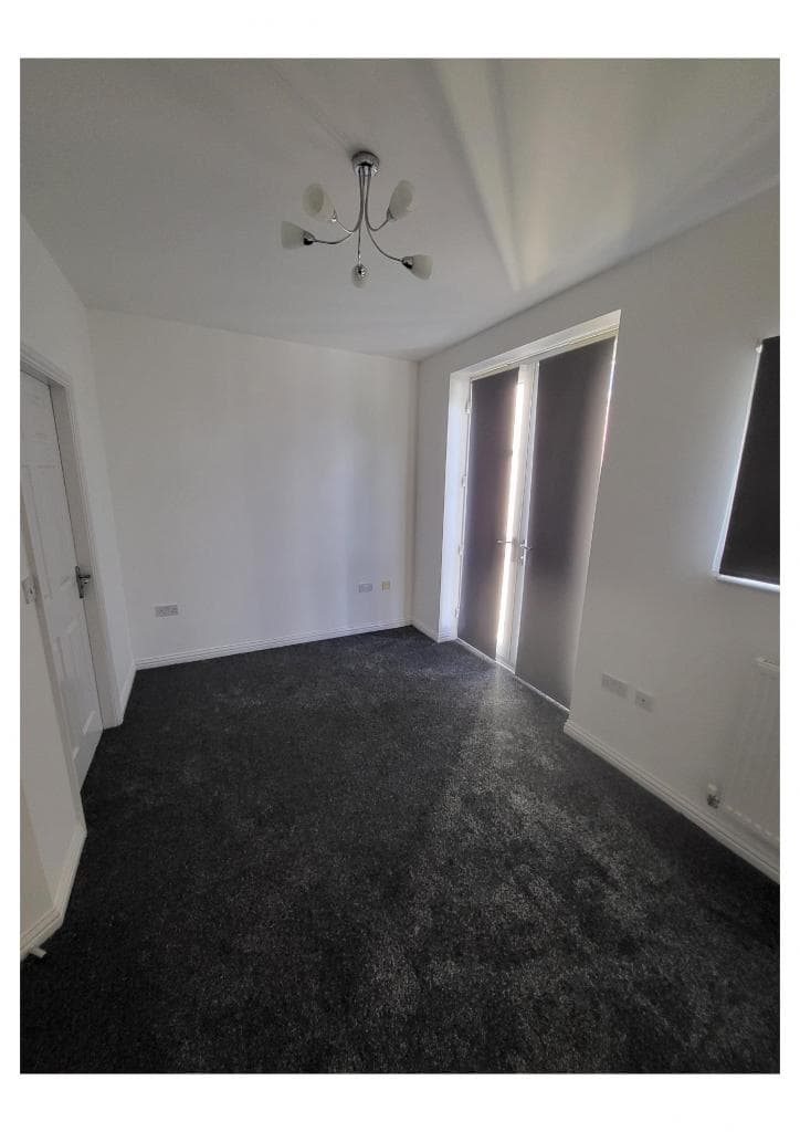 Image 6:4 bedroom Townhouse to rent