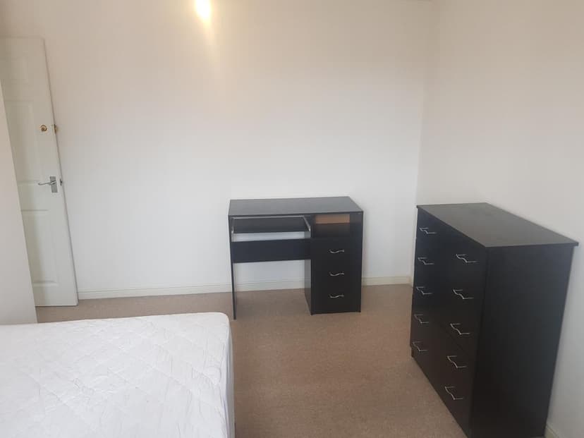 Image 4:4 bedroom Detached house to rent