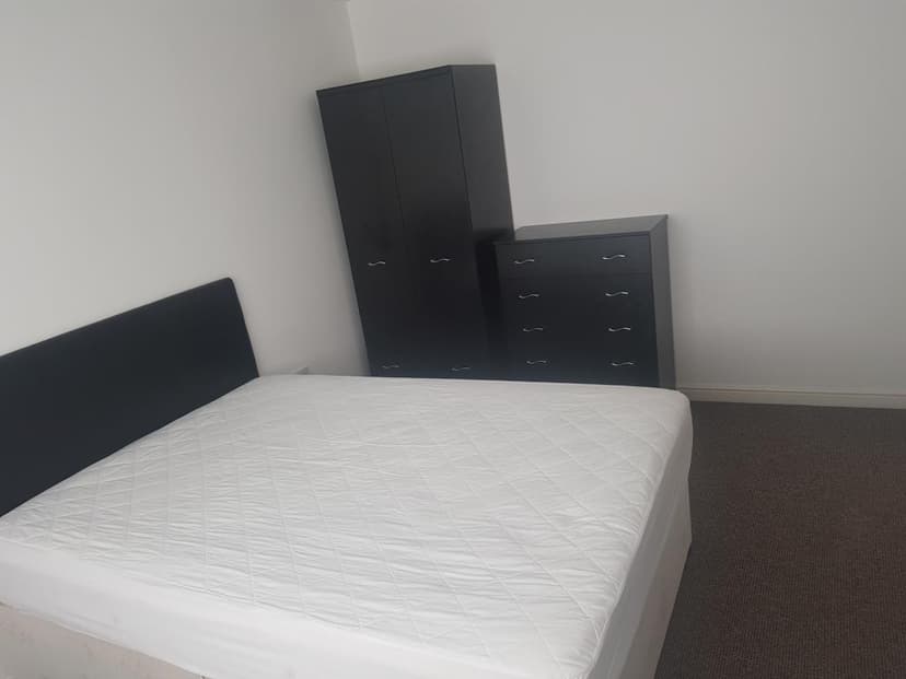 Image 9:4 bedroom Detached house to rent