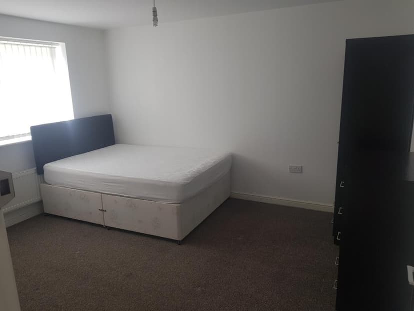 Image 10:4 bedroom Detached house to rent