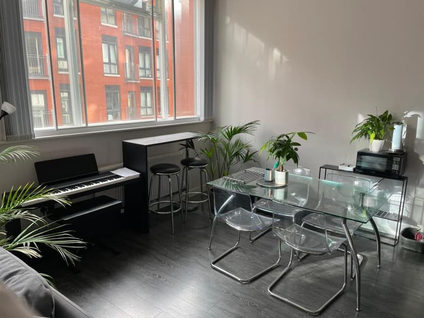 Image 2:2 bedroom Flat to rent