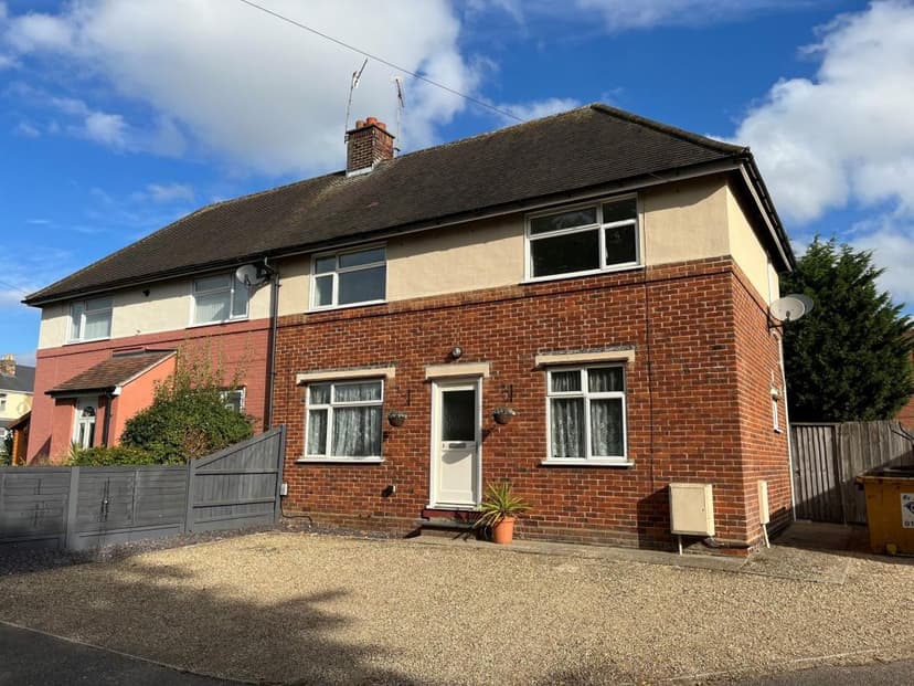 Image 1:3 bedroom Semi-detached house to rent