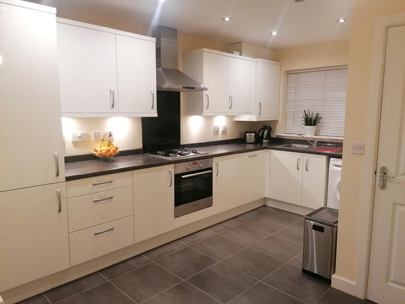 Image 3:3 bedroom Semi-detached house to rent