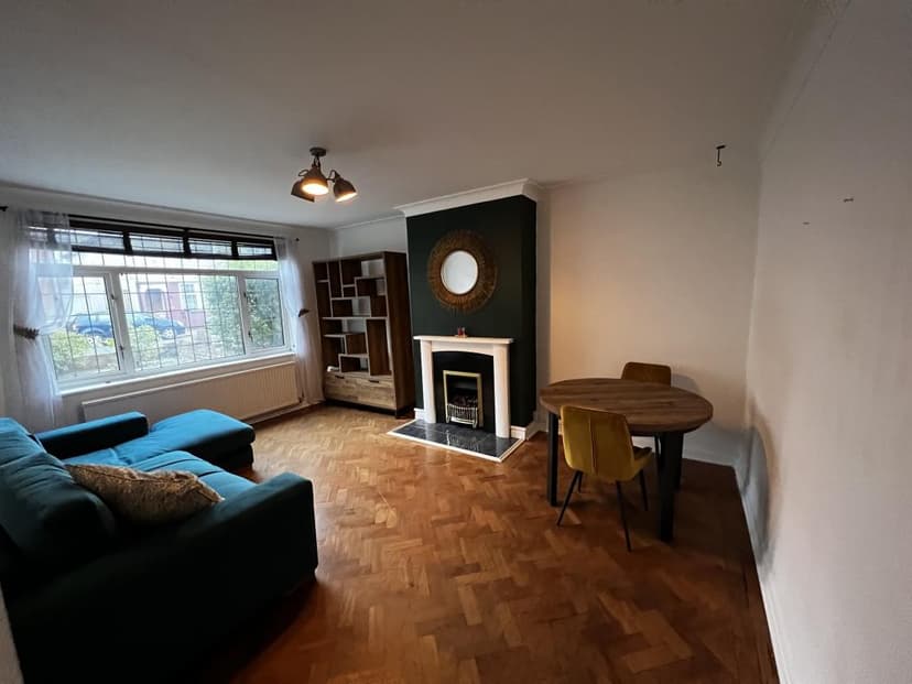 Image 3:2 bedroom Maisonette to rent