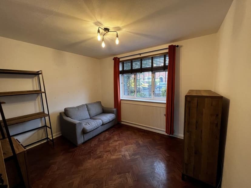 Image 11:2 bedroom Maisonette to rent