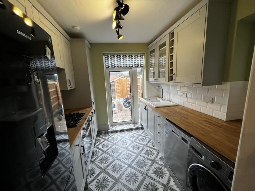 Image 4:2 bedroom Maisonette to rent