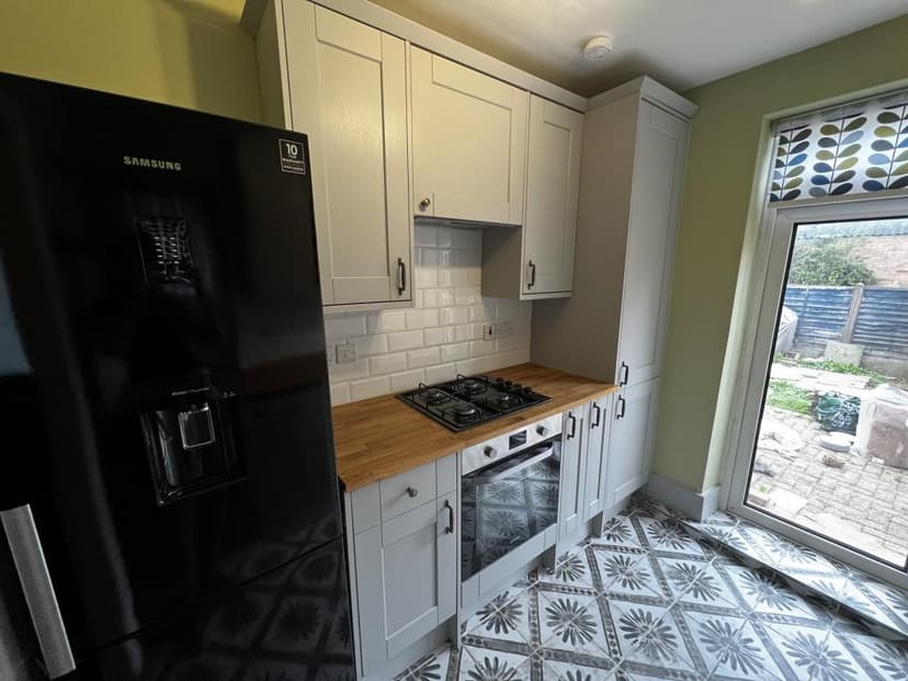 Image 6:2 bedroom Maisonette to rent
