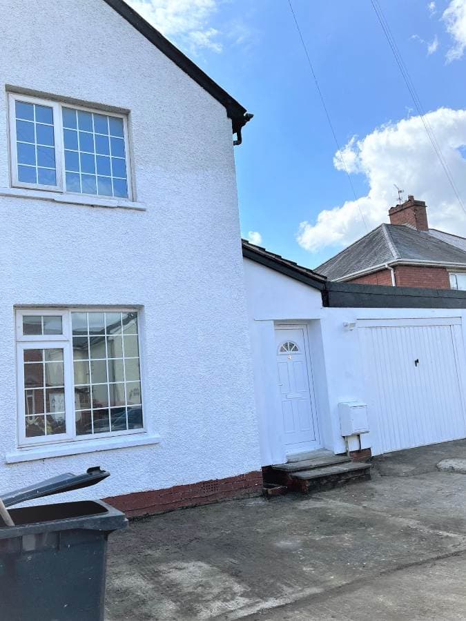 Image 2:3 bedroom End-of-terrace house to rent