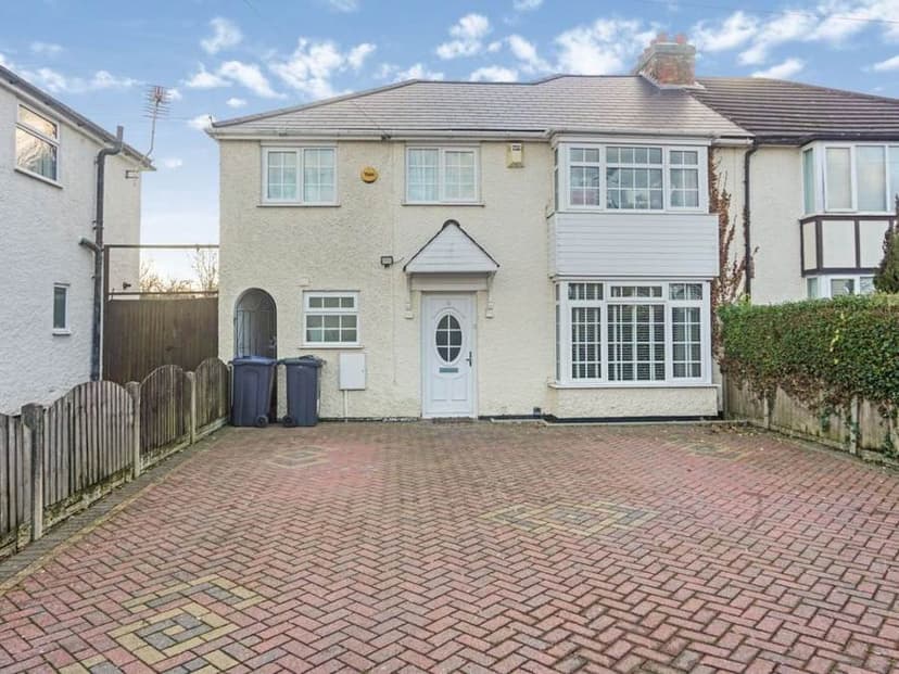 Image 1:4 bedroom Semi-detached house to rent