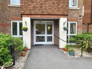 Image 2:1 bedroom Apartment or flat to rent