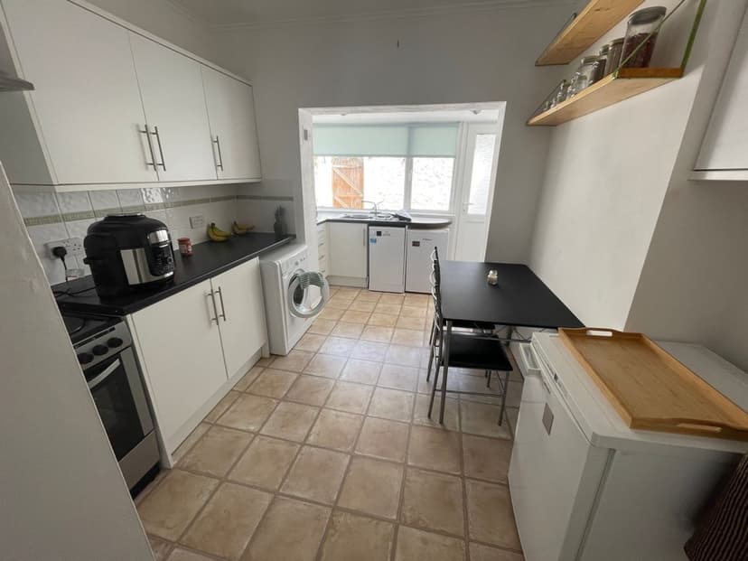 Image 2:4 bedroom Terraced house to rent