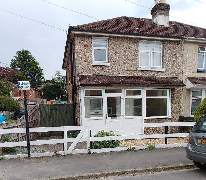 Image 1:3 bedroom Semi-detached house to rent