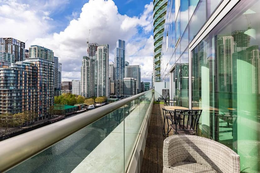 Image 1:2 bedroom Apartment or flat to rent