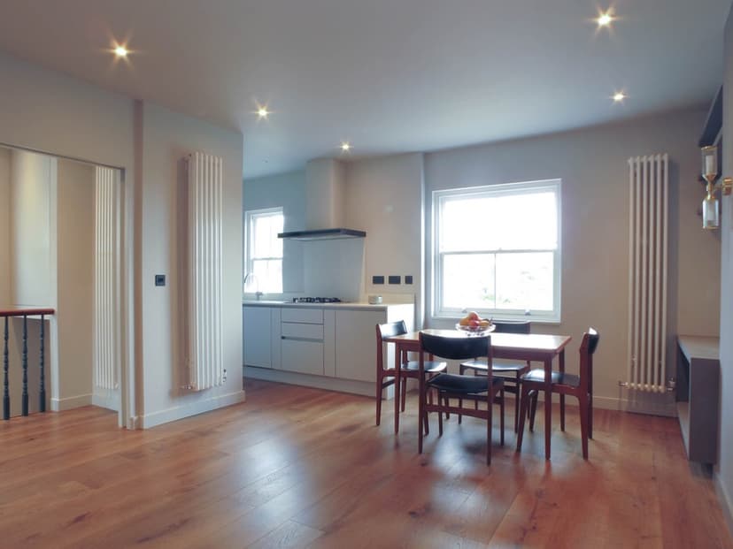 Image 1:1 bedroom Flat to rent