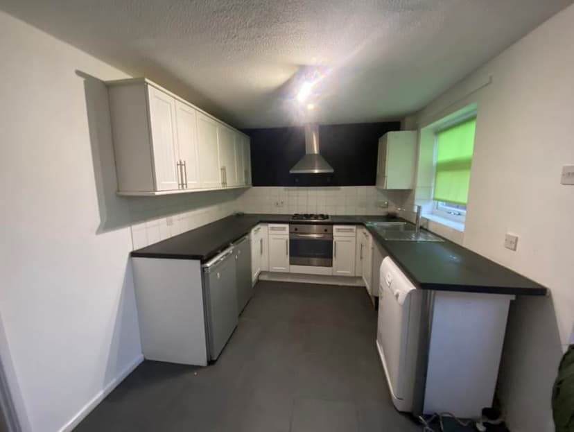 Image 3:2 bedroom Semi-detached house to rent