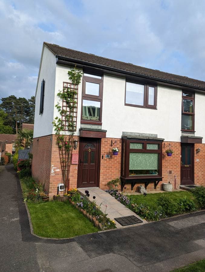 Image 1:3 bedroom End-of-terrace house to rent