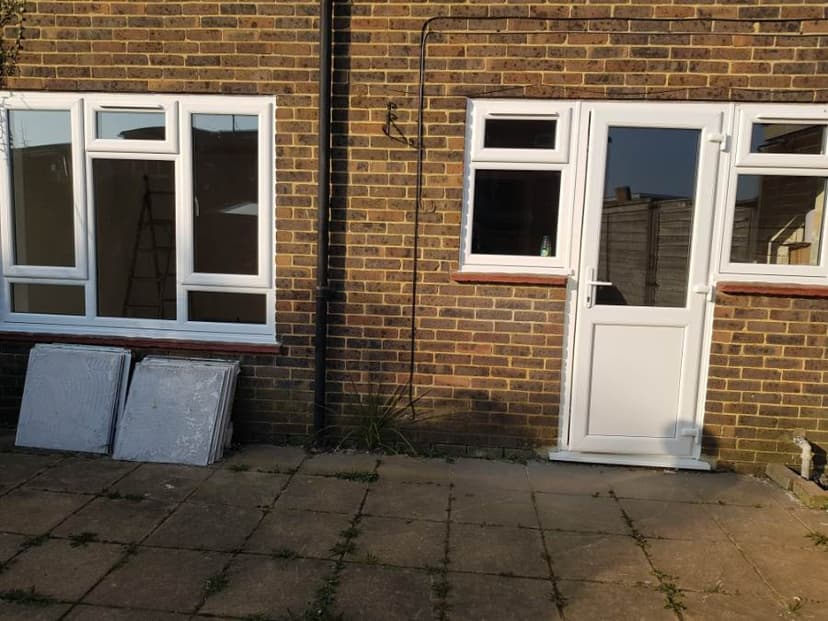 Image 1:2 bedroom Apartment or flat to rent