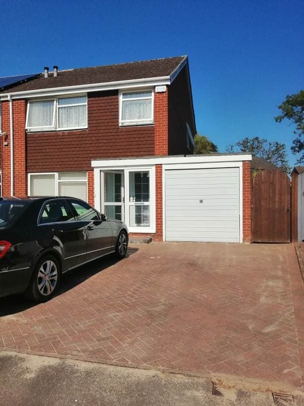 Image 1:3 bedroom Semi-detached house to rent