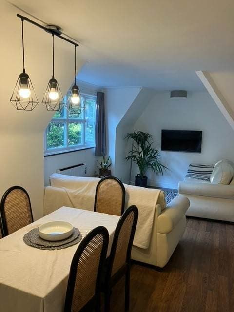 Image 1:1 bedroom Flat to rent