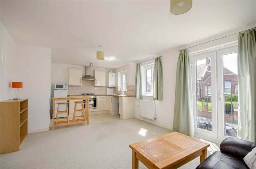 Image 1:2 bedroom Apartment or flat to rent