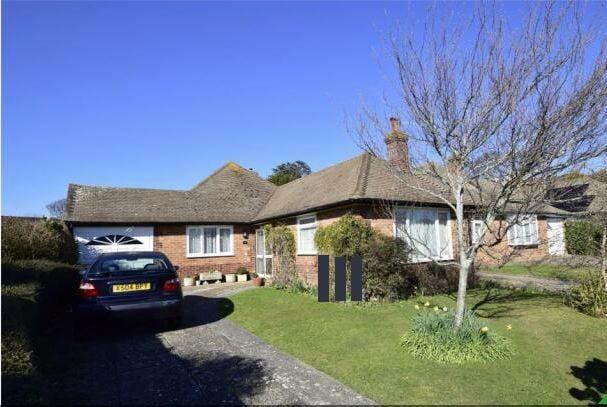 Image 2:2 bedroom Detached bungalow to rent