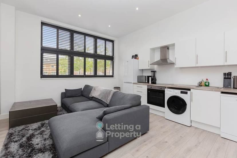 Image 3:1 bedroom Apartment or flat to rent