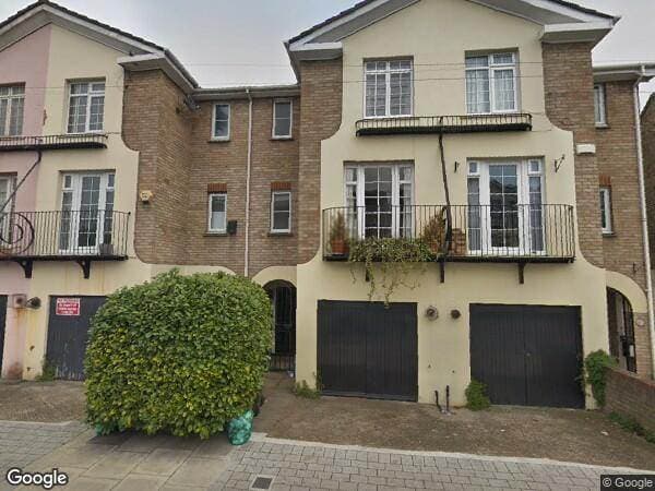 Image 1:3 bedroom Townhouse to rent