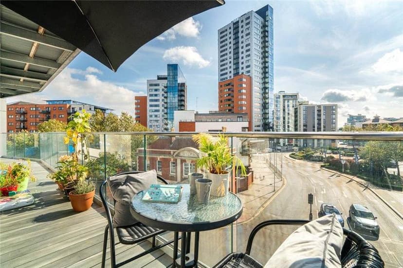 Image 1:2 bedroom Apartment or flat to rent