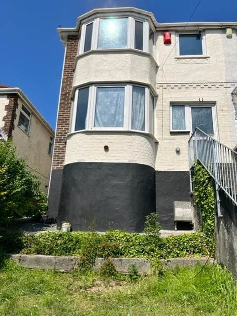 Image 1:3 bedroom Semi-detached house to rent