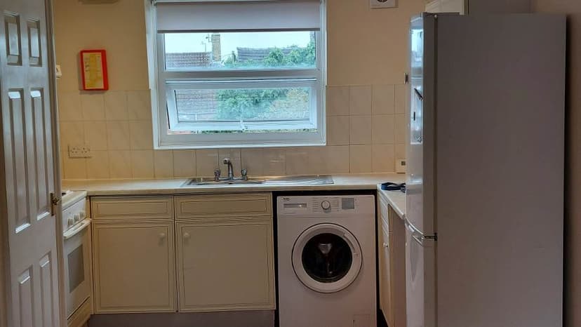 Image 3:2 bedroom Apartment or flat to rent