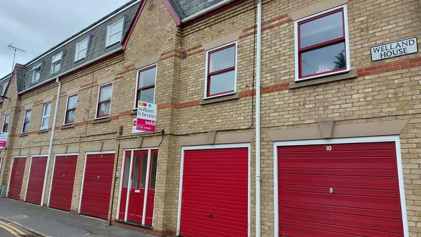 Image 1:2 bedroom Apartment or flat to rent