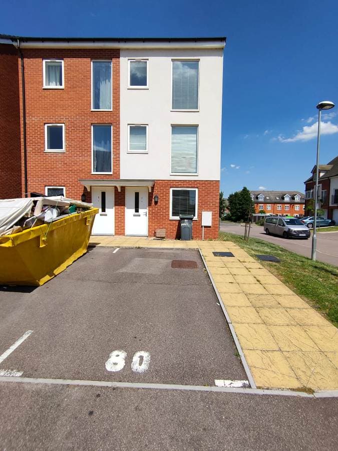 Image 2:4 bedroom Semi-detached house to rent