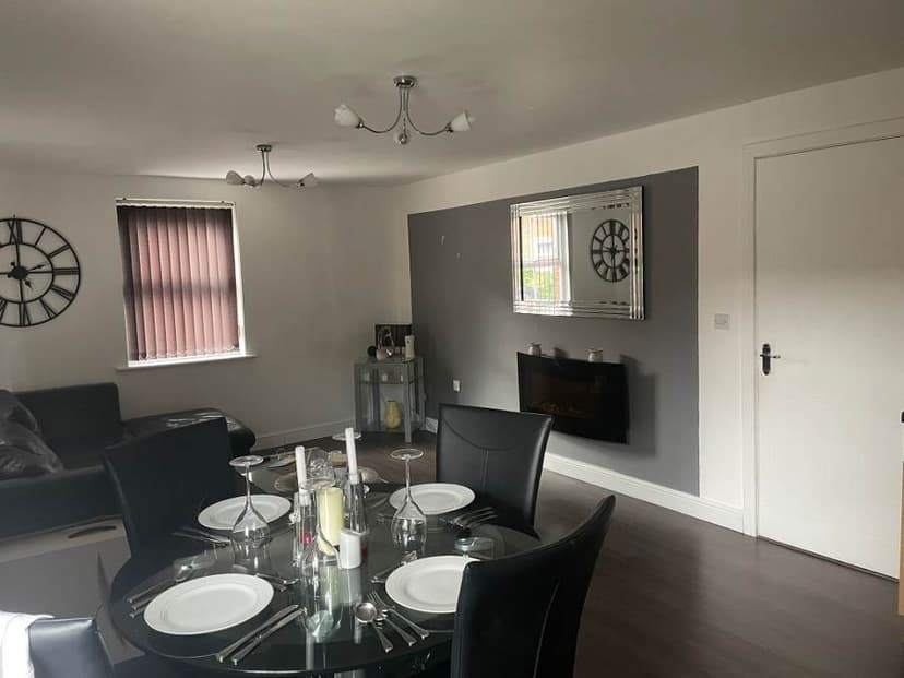 Image 3:2 bedroom Apartment or flat to rent