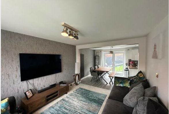 Image 3:4 bedroom Detached house to rent