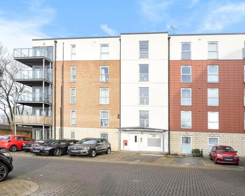 Image 1:1 bedroom Apartment or flat to rent