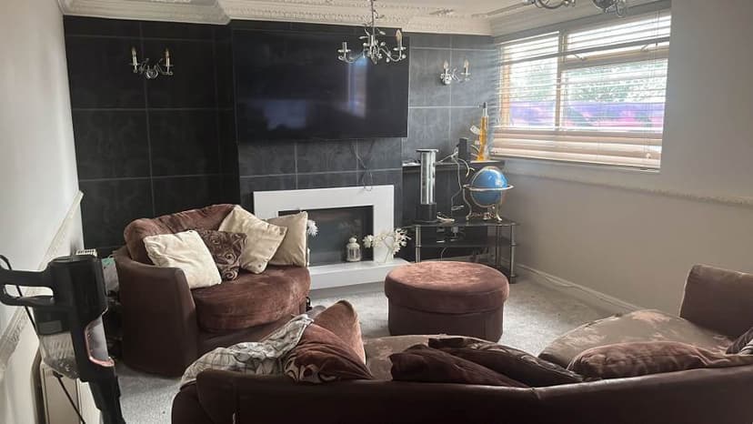 Image 1:3 bedroom Terraced house to rent