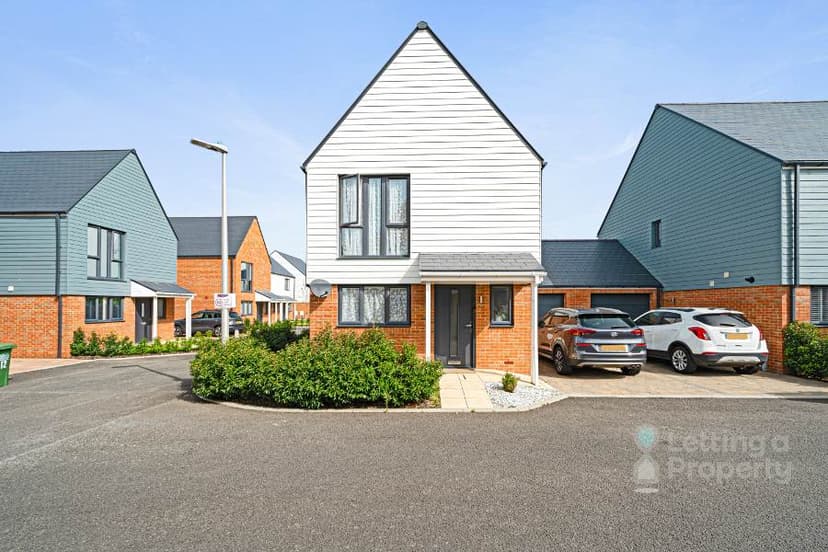 Image 1:3 bedroom Link-detached house to rent