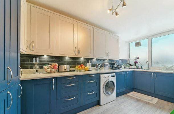 Image 2:3 bedroom Apartment or flat to rent