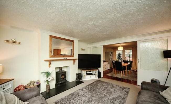 Image 3:3 bedroom Semi-detached house to rent