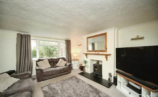 Image 2:3 bedroom Semi-detached house to rent