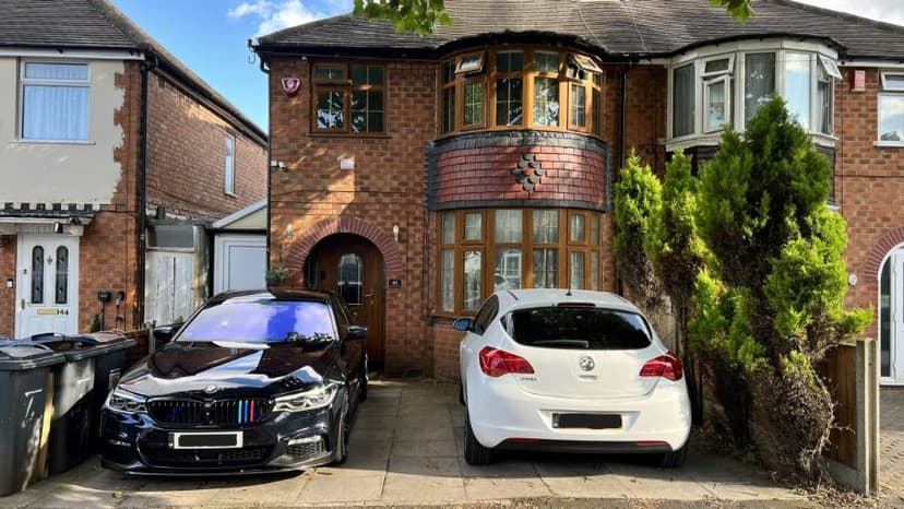 Image 1:3 bedroom Semi-detached house to rent