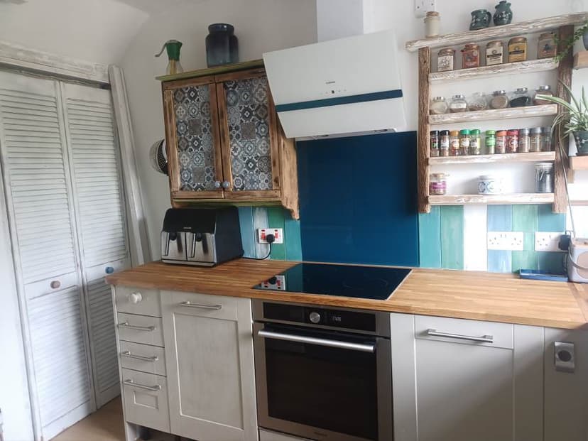 Image 2:3 bedroom Semi-detached house to rent