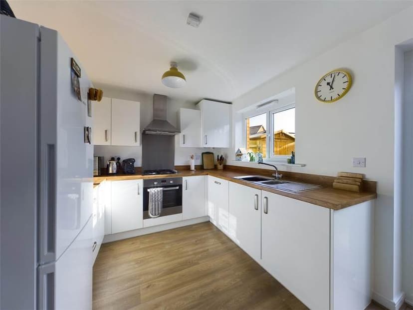 Image 2:3 bedroom Semi-detached house to rent