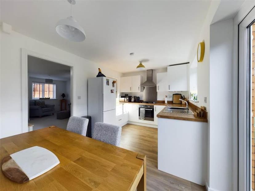 Image 3:3 bedroom Semi-detached house to rent