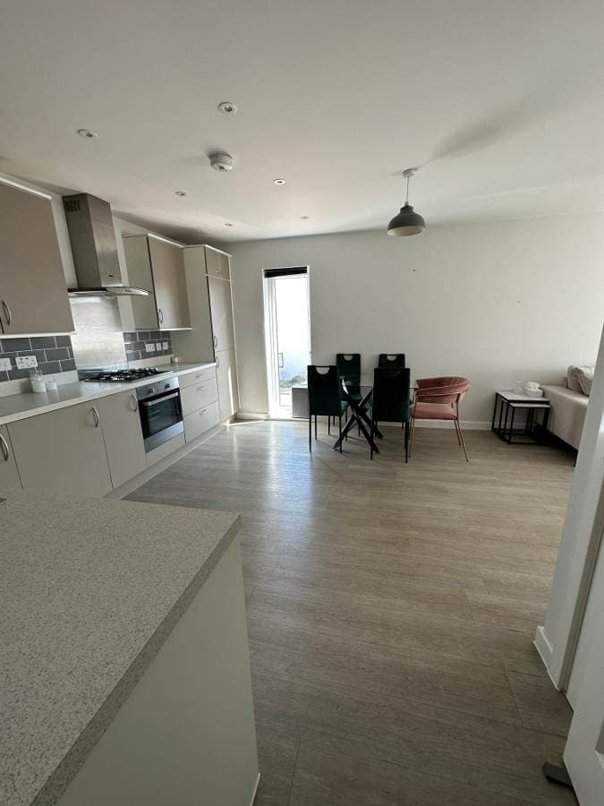 Image 3:2 bedroom Apartment or flat to rent