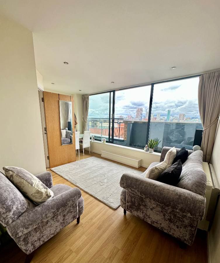 Image 1:1 bedroom Apartment or flat to rent