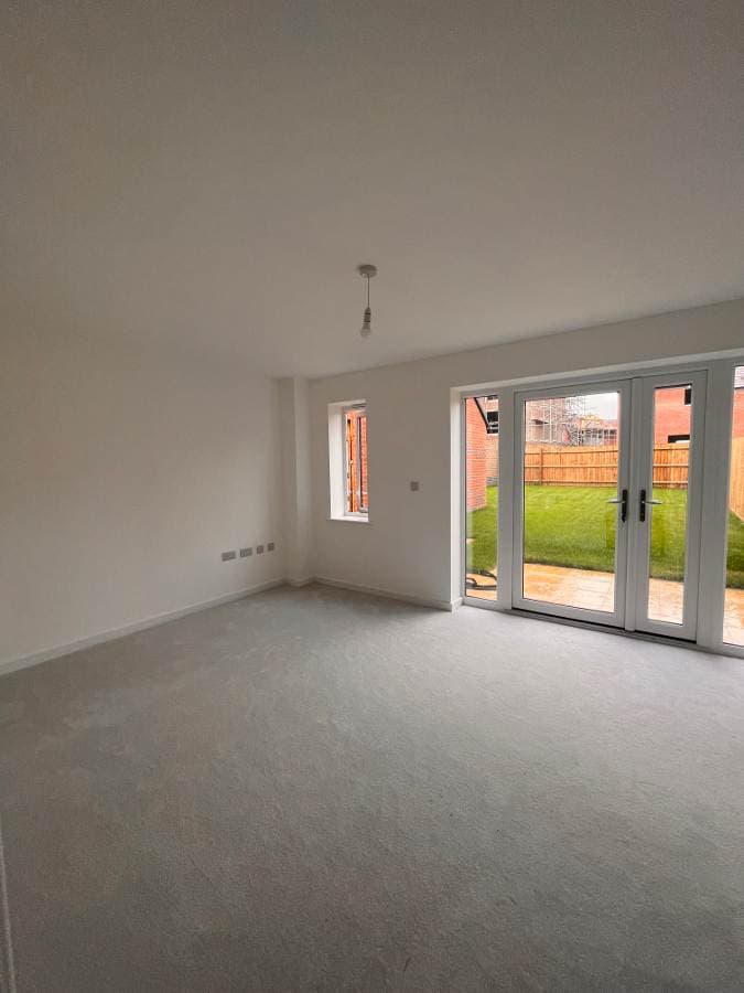 Image 3:3 bedroom Semi-detached house to rent