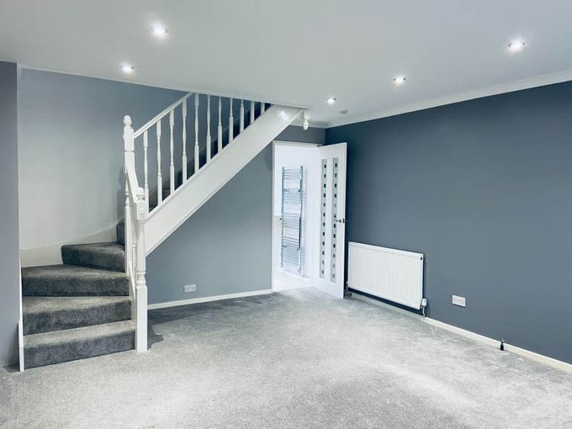 Image 2:2 bedroom Semi-detached house to rent